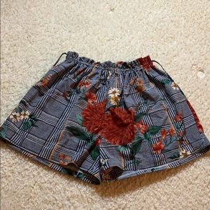 Romwe floral plaid shorts